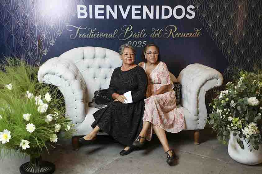 Celebra SEDIF el tradicional Baile del Adulto Mayor 2025