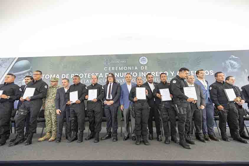 Participa SEGOB en toma de protesta de nuevo ingreso y ascensos de la Policía de Investigación del Delito