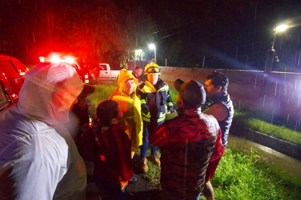 Municipio de San Juan del Río atiende reportes ciudadanos derivados de la lluvia en la demarcación