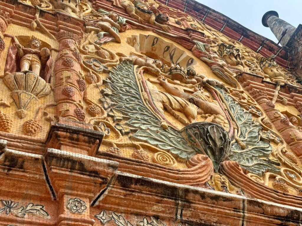 Anuncia Ana Paola López Birlain restauración de la Misión de Concá