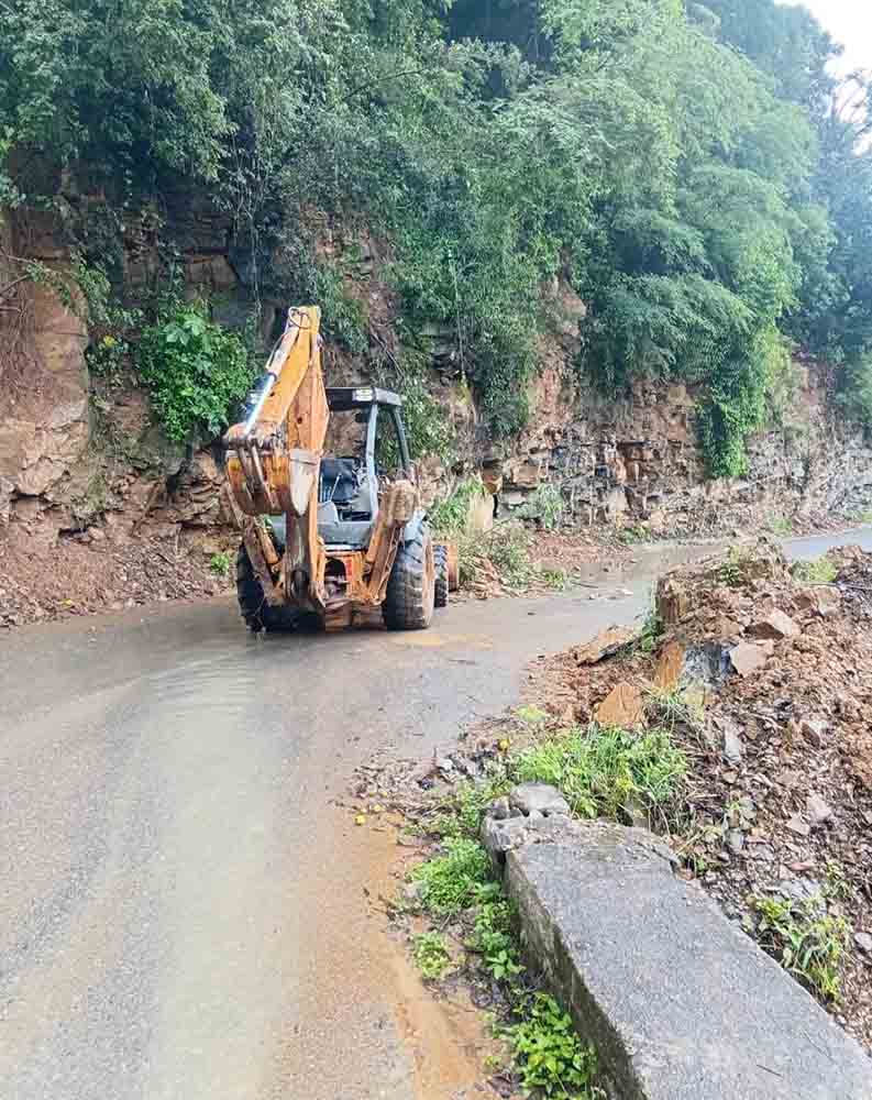 Liberan al 100% Vialidad en El Sauz de Guadalupe tras Derrumbe