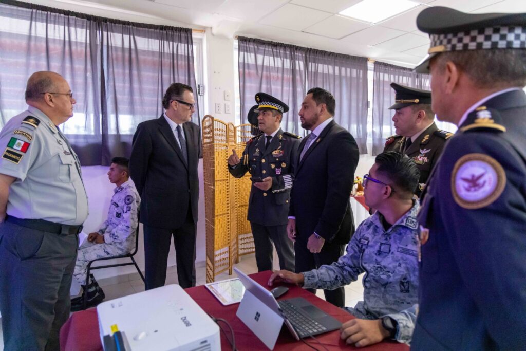 Asiste Gobernador a toma de protesta del nuevo Comandante de la Guardia Nacional en Querétaro