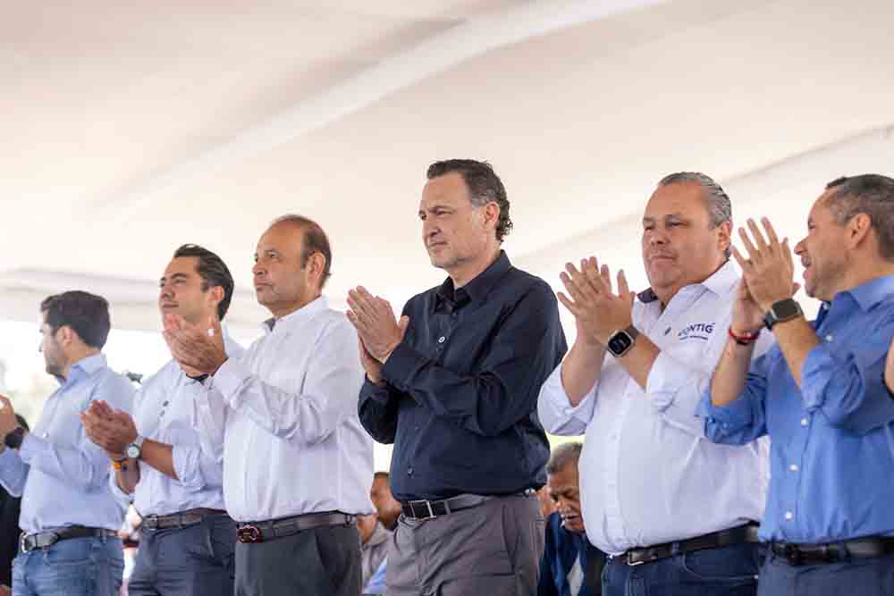 Querétaro impulsa movilidad con mil taxis nuevos