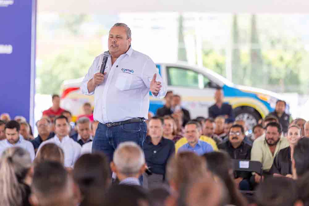 Querétaro impulsa movilidad con mil taxis nuevos