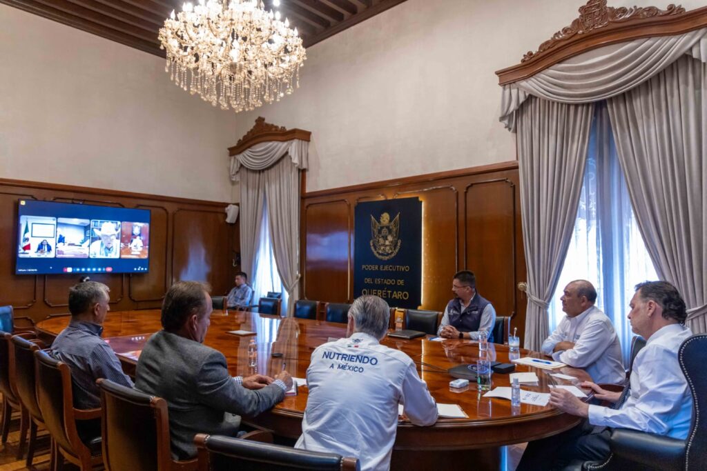 Estrechan lazos Gobierno del Estado y SADER contra el gusano barrenador