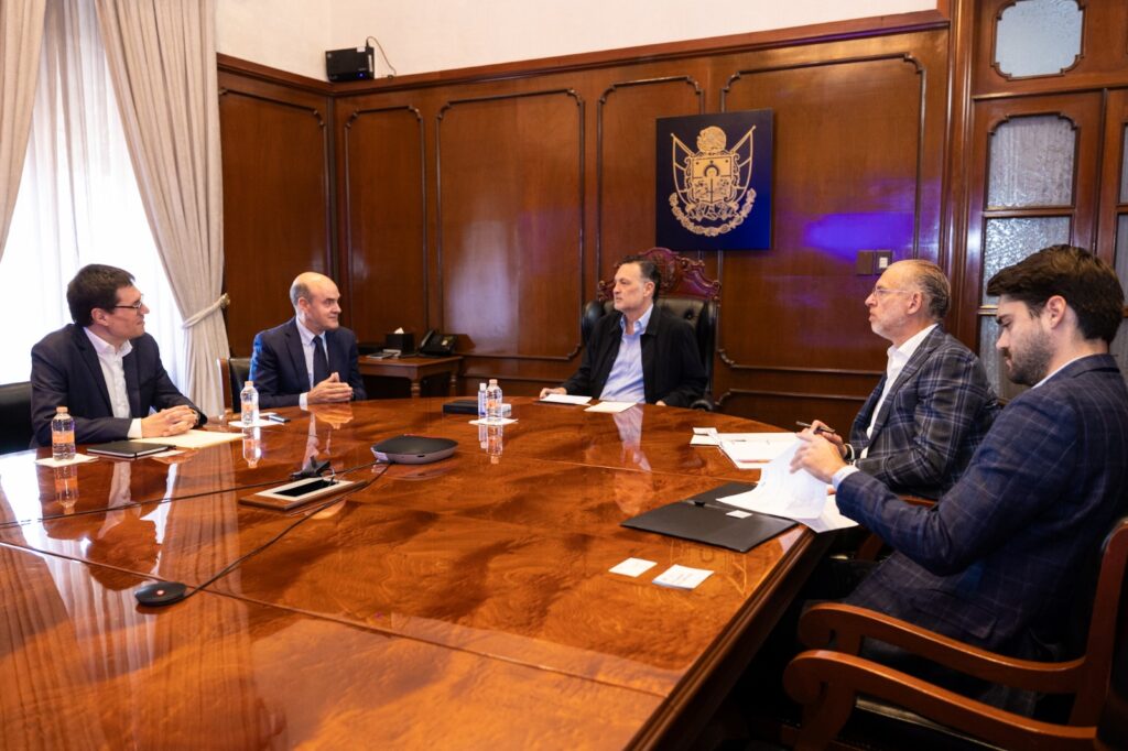 Recibe Gobernador a nuevo director de ITP AERO México