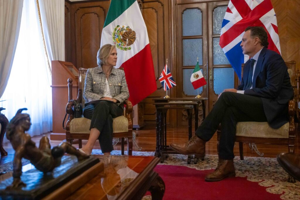 Querétaro y Reino Unido fortalecen vínculos para la educación y el desarrollo económico