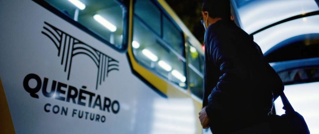 Rutas nocturnas municipales operarán con horario ampliado el 15 de septiembre