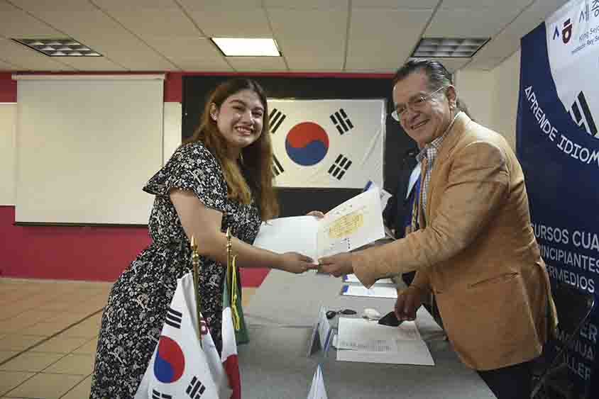 Más de 80 graduados en idioma coreano en el Instituto Rey Sejong Más de 80 graduados en idioma coreano en el Instituto Rey Sejong