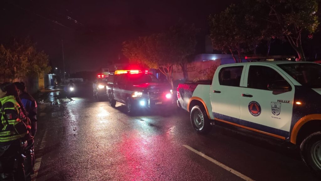 Gobierno Municipal de San Juan del Río realiza recorridos y atiende reportes derivados de la lluvia de esta noche