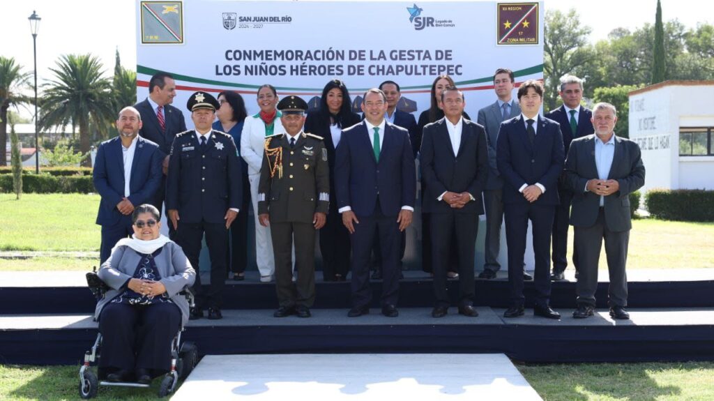 Asiste Roberto Cabrera a la Ceremonia por el Aniversario 178 de la Gesta Heroica de los Niños Héroes de Chapultepec