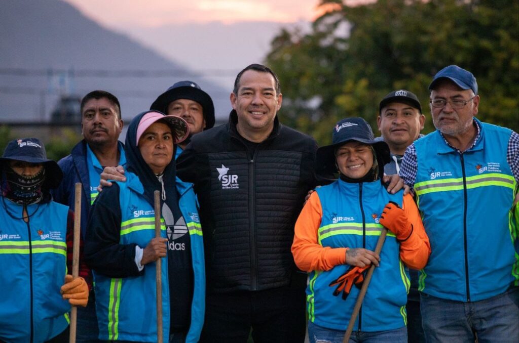 Roberto Cabrera supervisa jornada de Servicios Públicos en parque de la colonia El Marfil