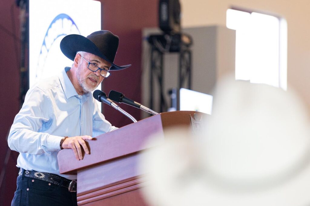 Ratifica Gobernador compromiso con sector ganadero queretano