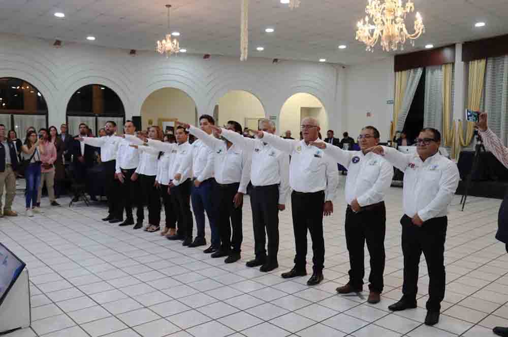 Noche de Unidad y Compromiso: La Toma de Protesta de NUDIQRO