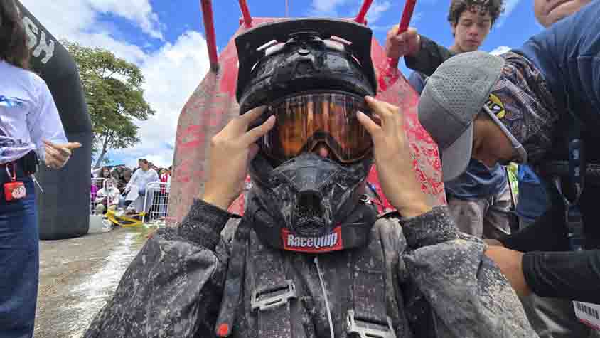 Inaugura Martha Soto Carrera de Resistencia All Terrain 2025 de la UPSRJ