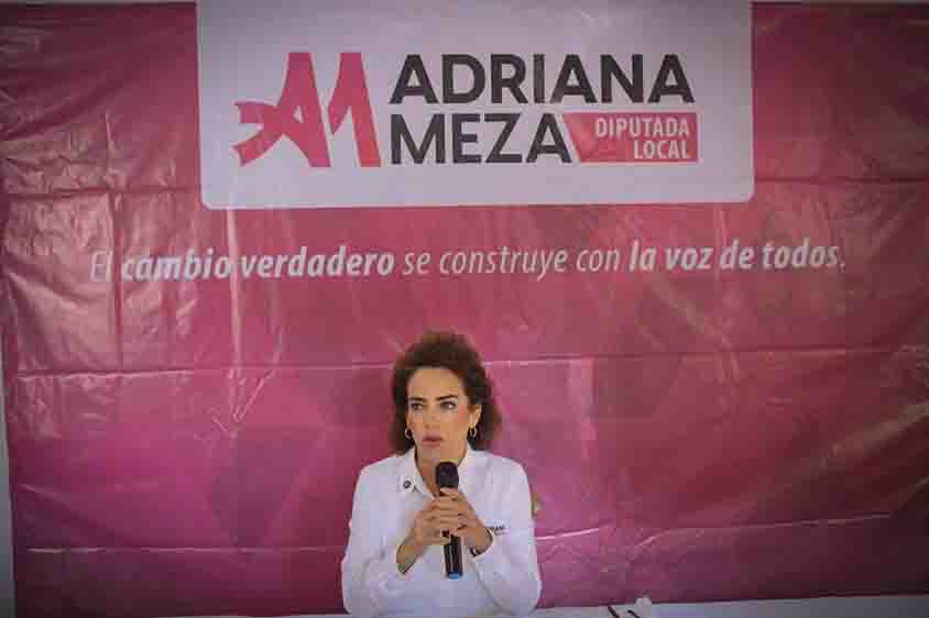La diputada Adriana Meza Argaluza se reunió con los medios de comunicación