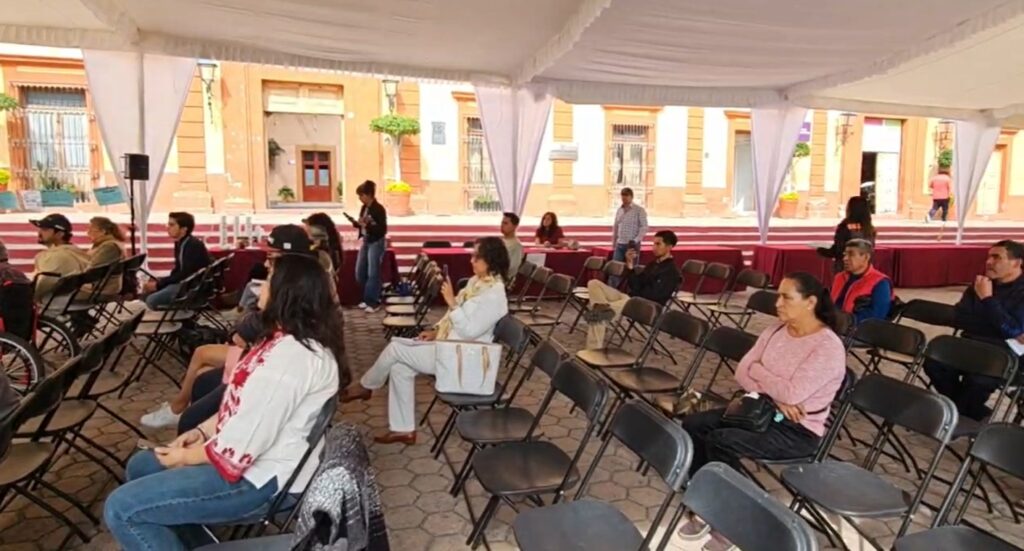 Fracasa foro del agua organizado por Gilberto Herrera en Cadereyta
