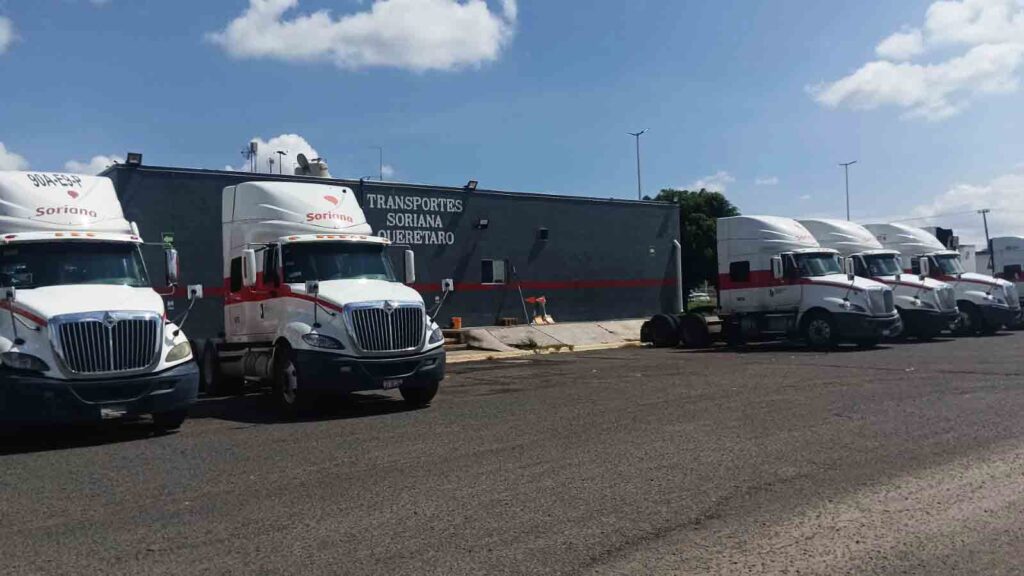 Choferes de Soriana en Pedro Escobedo rechazan reubicación: “No queremos desintegrar a nuestras familias”Choferes de Soriana en Pedro Escobedo rechazan reubicación: “No queremos desintegrar a nuestras familias”