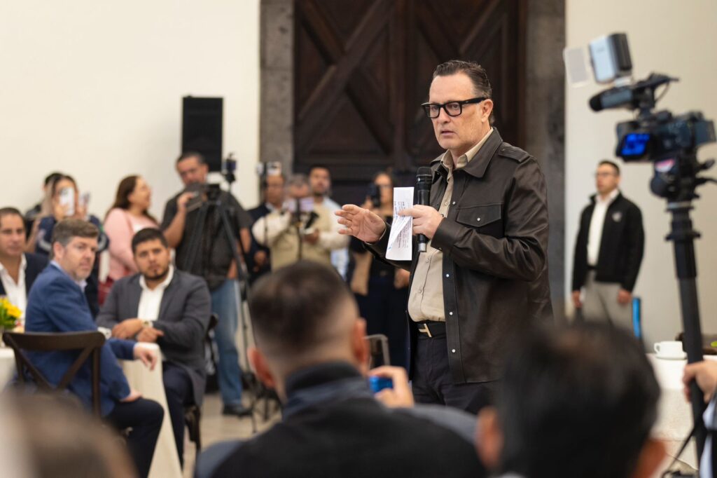 Distingue Mauricio Kuri la aportación de los empresarios sanjuanenses en la economía queretana