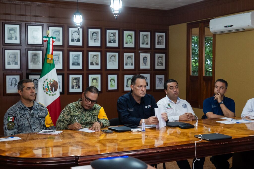 En Querétaro continúan los esfuerzos para reestablecer los servicios afectados por las lluvias