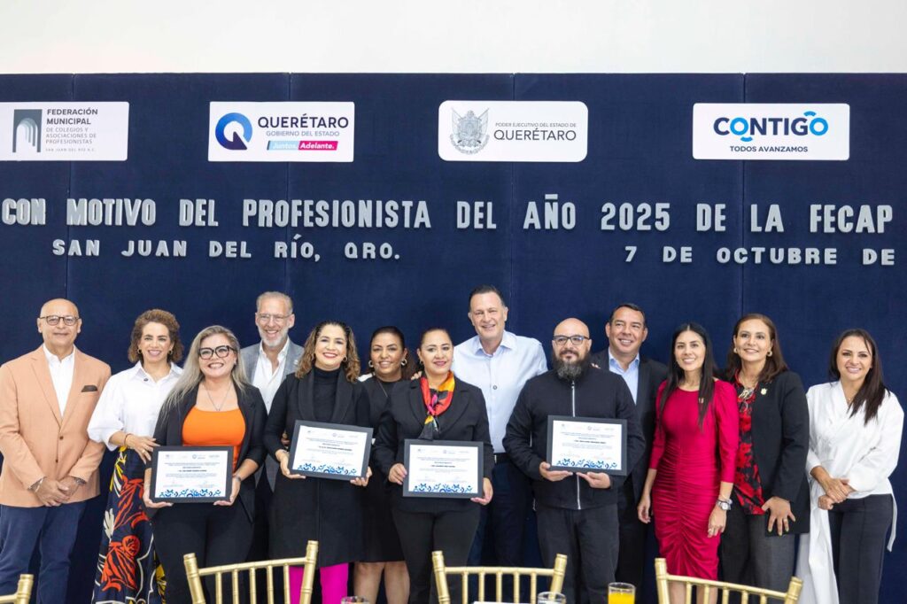 Querétaro crece gracias al talento de su gente, a sus profesionistas y a su industria, afirmó el gobernador, Mauricio Kuri González, al encabezar la celebración con motivo del Profesionista del Año 2025 en San Juan del Río, evento en el que convocó a colegios y asociaciones a participar en la vida pública del país y a ser exigentes con sus gobiernos.