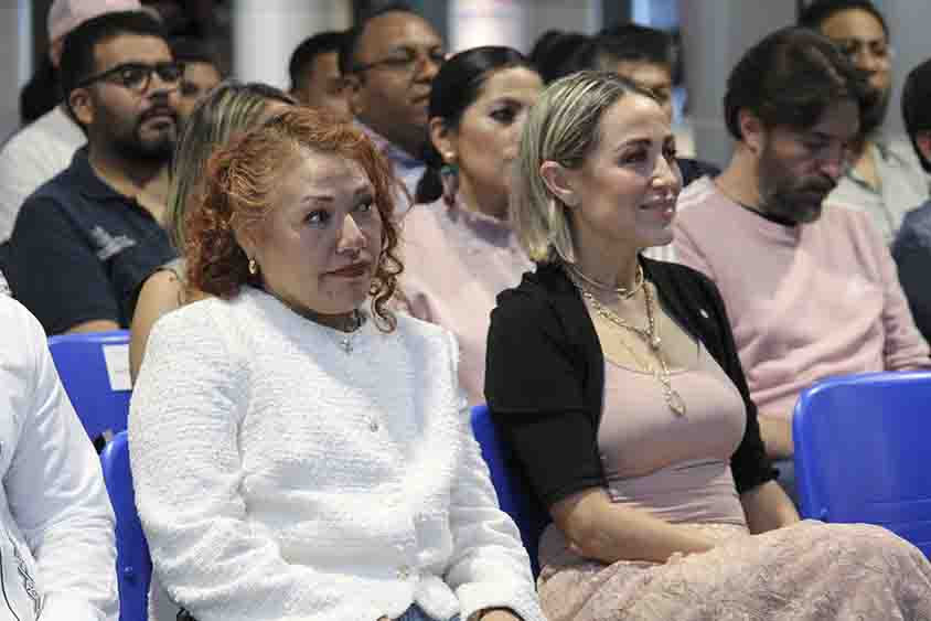 Conmemoran autoridades XXII aniversario del Gómez Morin