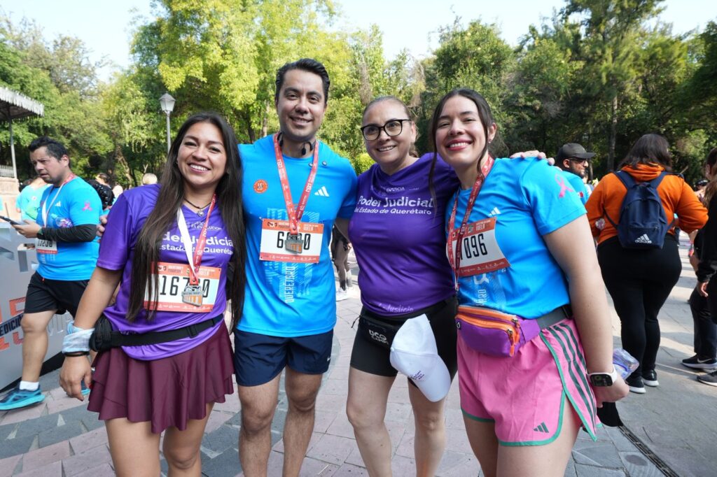 Asiste Felifer Macías a la decimoquinta edición del Querétaro Maratón