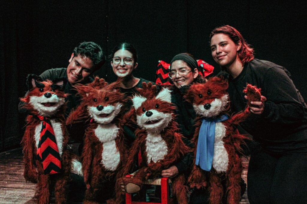 La Casa del Faldón recibe La inesperada visita del zorro azul