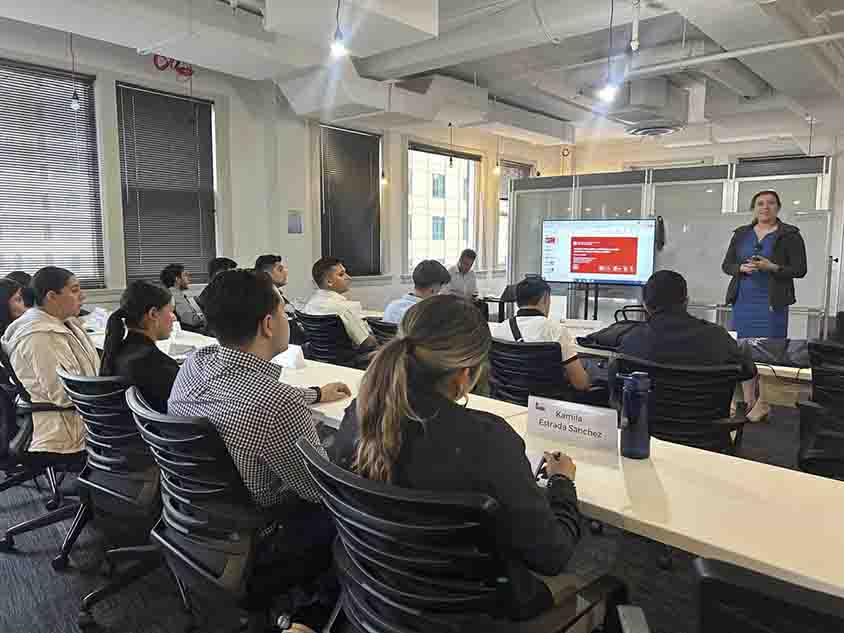 Municipio de Querétaro atiende más de 56 mil metros cuadrados de bacheo