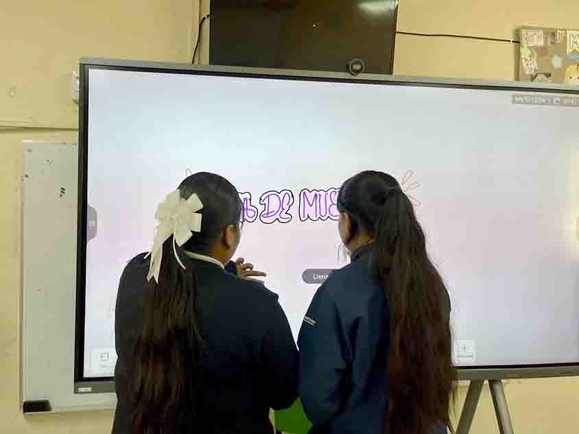 Equipa USEBEQ telesecundaria Álvaro Obregón en Huimilpan