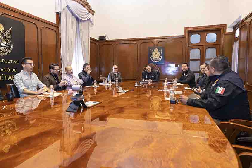 Da seguimiento Gobernador a desfogue de Presa Zimapán