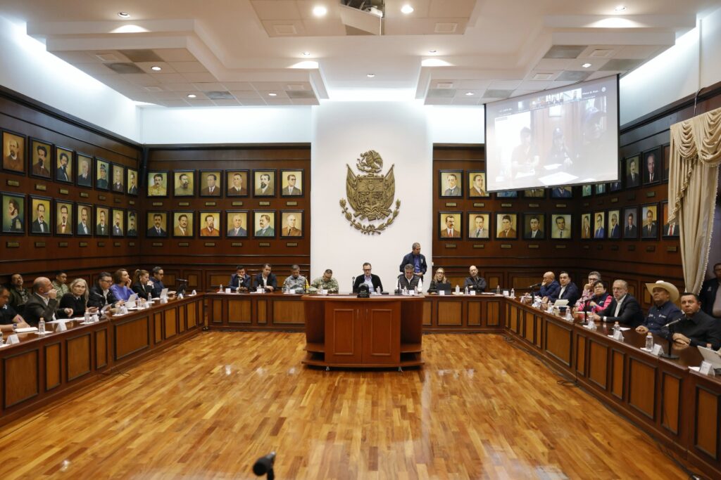 Coordina Gobernador reunión de atención a contingencia por lluvias en la Sierra Gorda