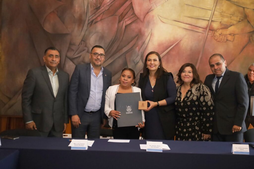 Reconocen a docentes destacados en la Práctica Educativa 2025