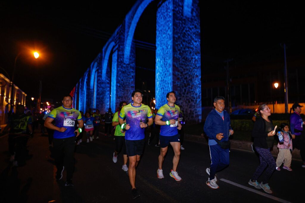 Encabeza Felifer Macías la Carrera Nocturna CGV 2025