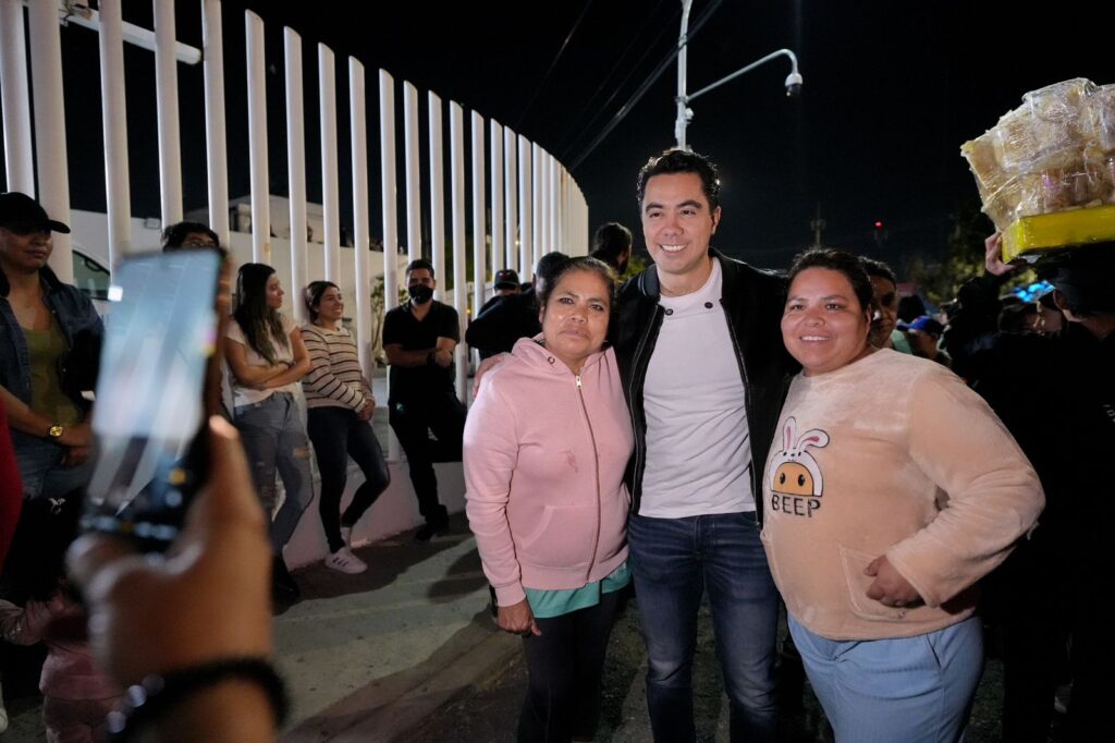Miles de personas disfrutan de la Caravana Coca-Cola