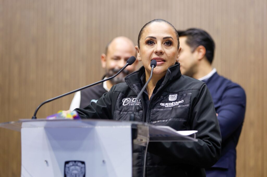 Invita Felifer Macías a disfrutar el Festival de la Alegría Querétaro Contigo 2025