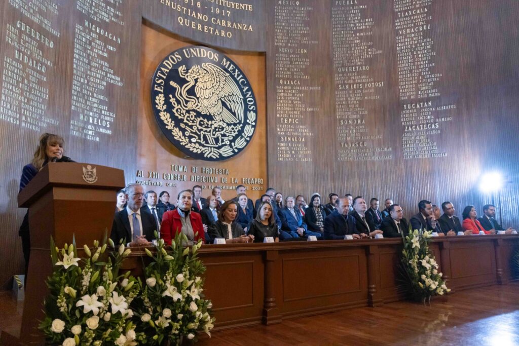 Profesionistas, parte esencial de la fortaleza de Querétaro: MKG