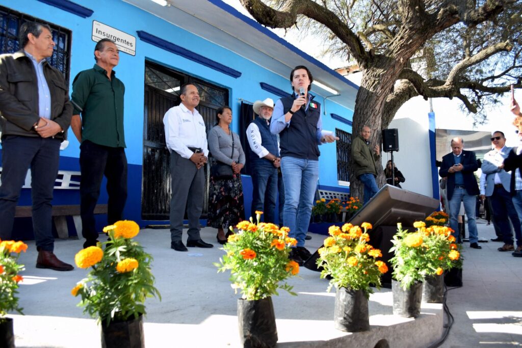 Entrega Municipio de Querétaro rehabilitación de la Casa Ejidal en Montenegro