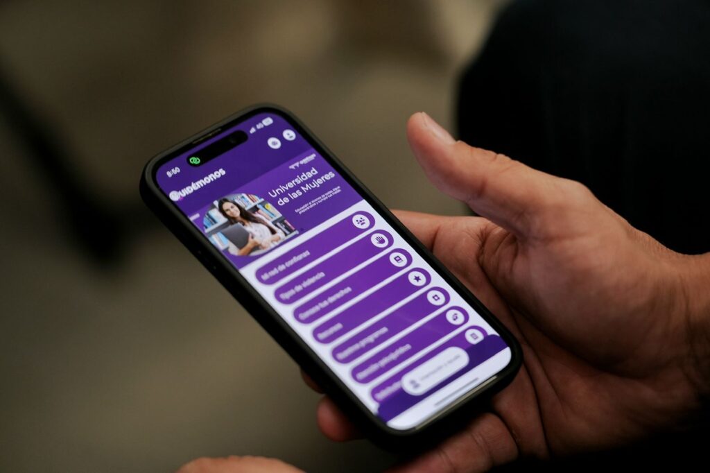 Presenta Felifer Macías la App “Quidémonos”