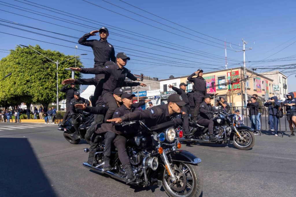 Encabeza Mauricio Kuri desfile con motivo del CXV Aniversario de la Revolución Mexicana