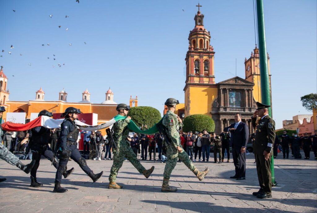 Realizan Desfile Deportivo por el 115 Aniversario del Inicio de la Revolución Mexicana en San Juan del Río