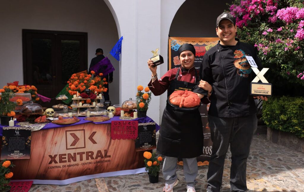 Con concursos de pan de muerto, Catrinas, Xantolo y conciertos concluye el 19º Festival de Día de Muertos San Juan del Río 2025