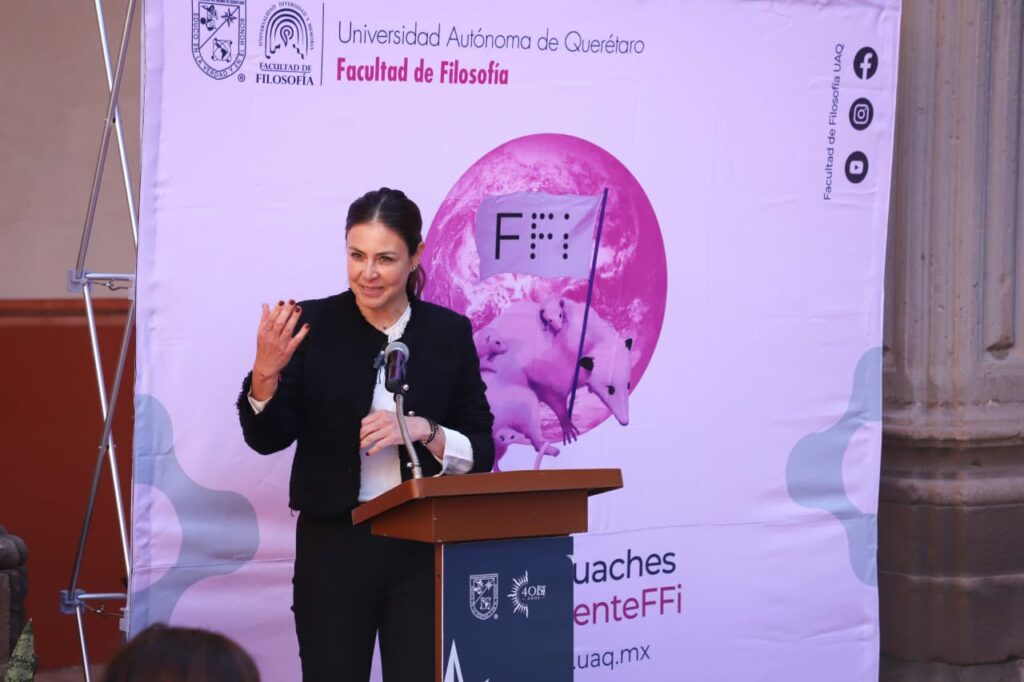 Certifican UAQ y SECTUR a nuevos Guías de Turistas