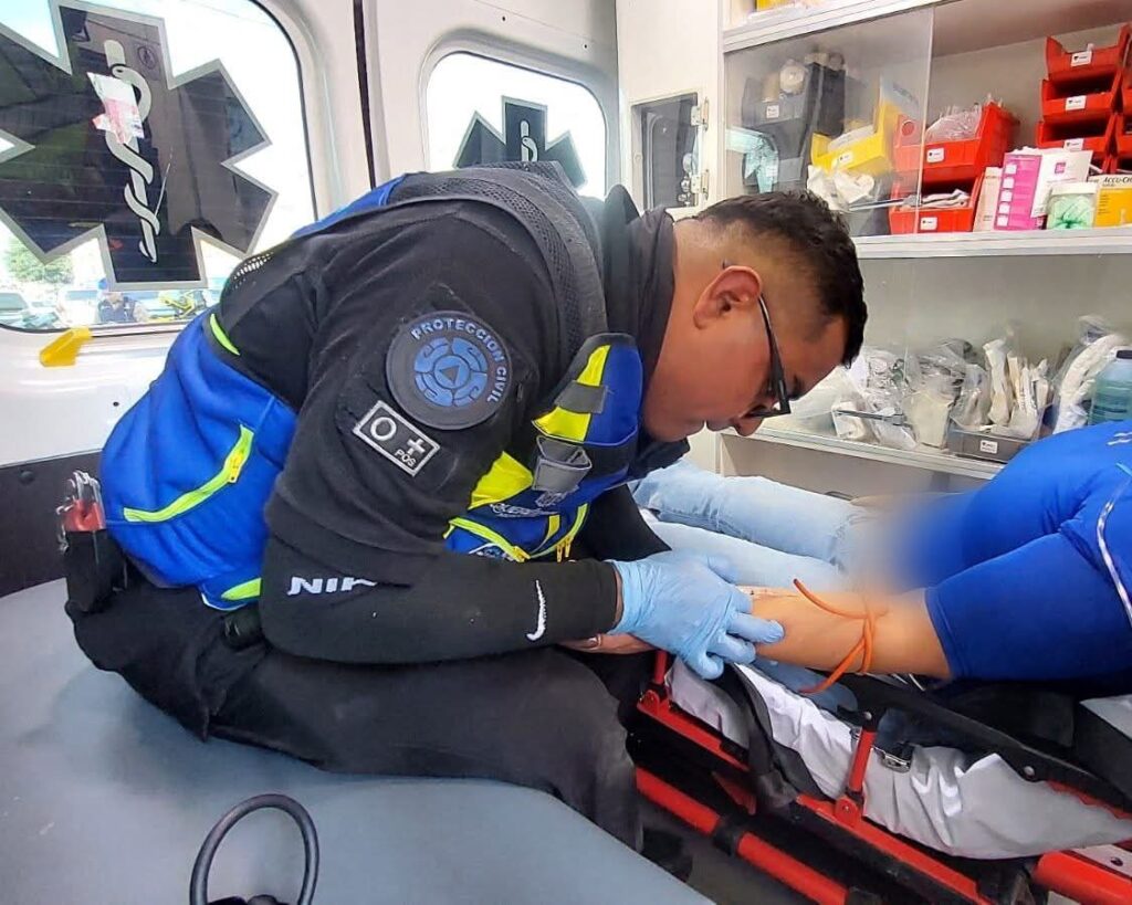 Atropellamiento con personas lesionadas en San Pedrito Peñuelas