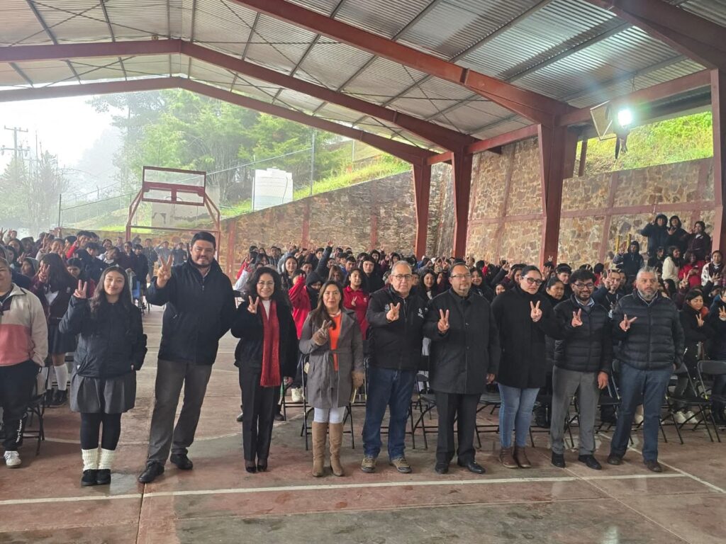 Entregan nueva aula equipada en COBAQ Plantel 14 de San Joaquín