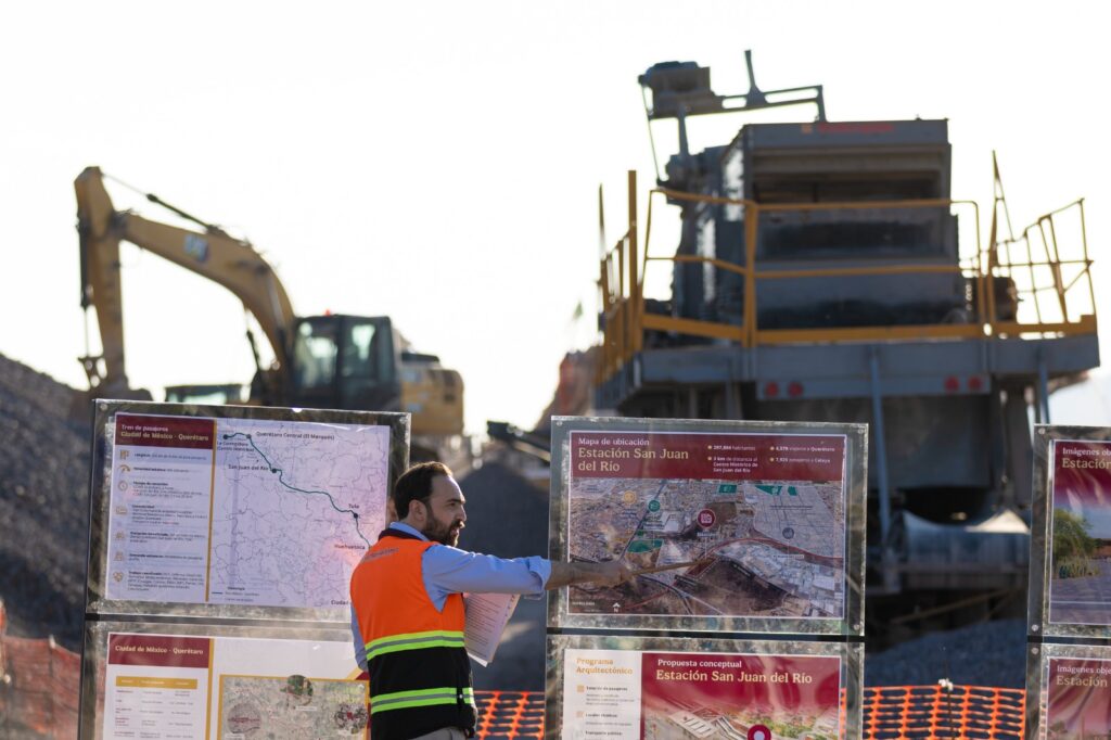 Avanza sin contratiempo la construcción del Tren México - Querétaro