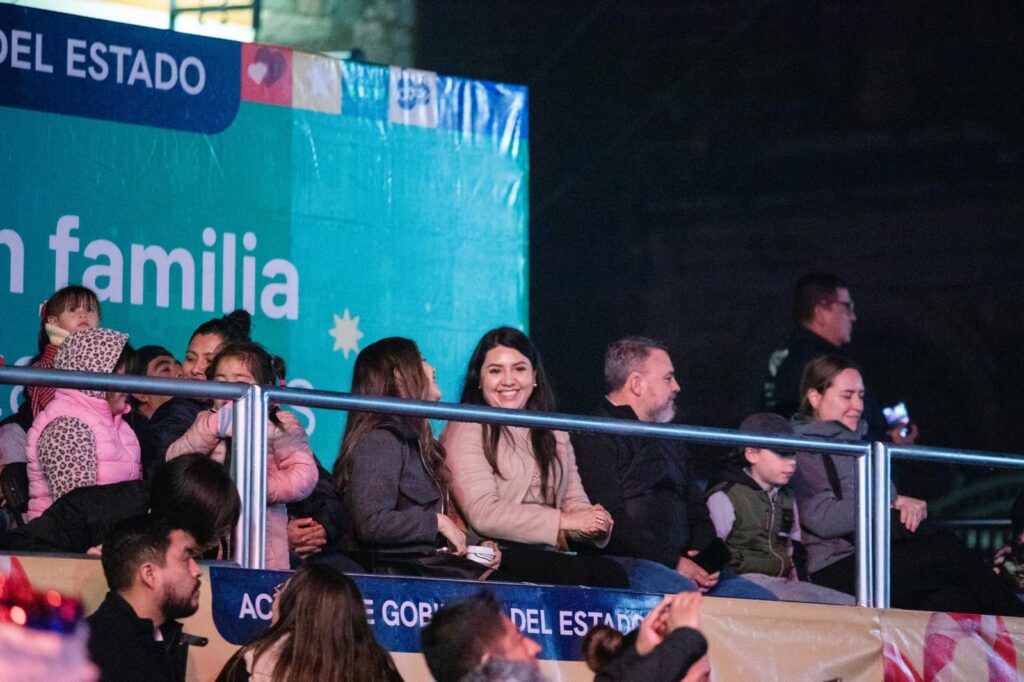 Más de 20 mil sanjuanenses disfrutaron del Desfile Navideño del Festival Alegría en San Juan del Río