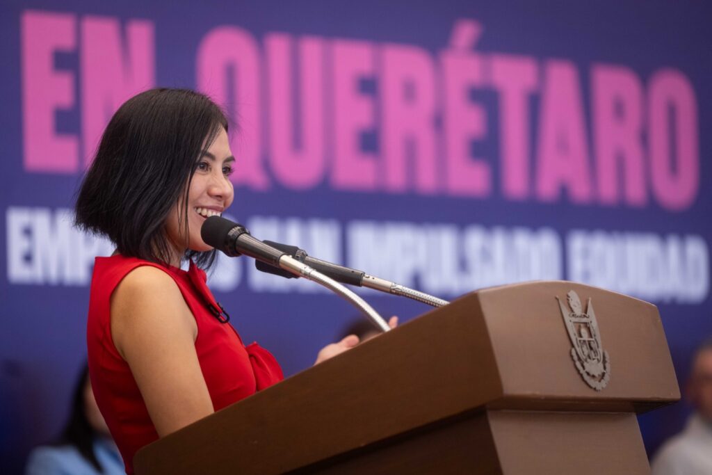 Reconoce Gobernador a empresas por fomentar la igualdad laboral con el Distintivo Sin Brecha