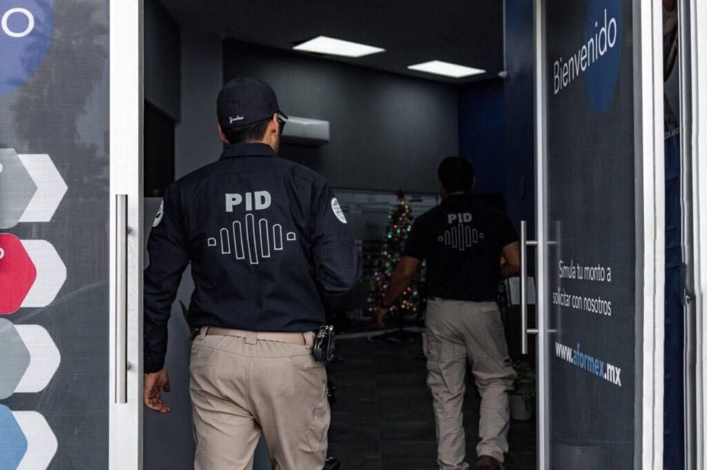 Catean financiera por presunto fraude en Querétaro