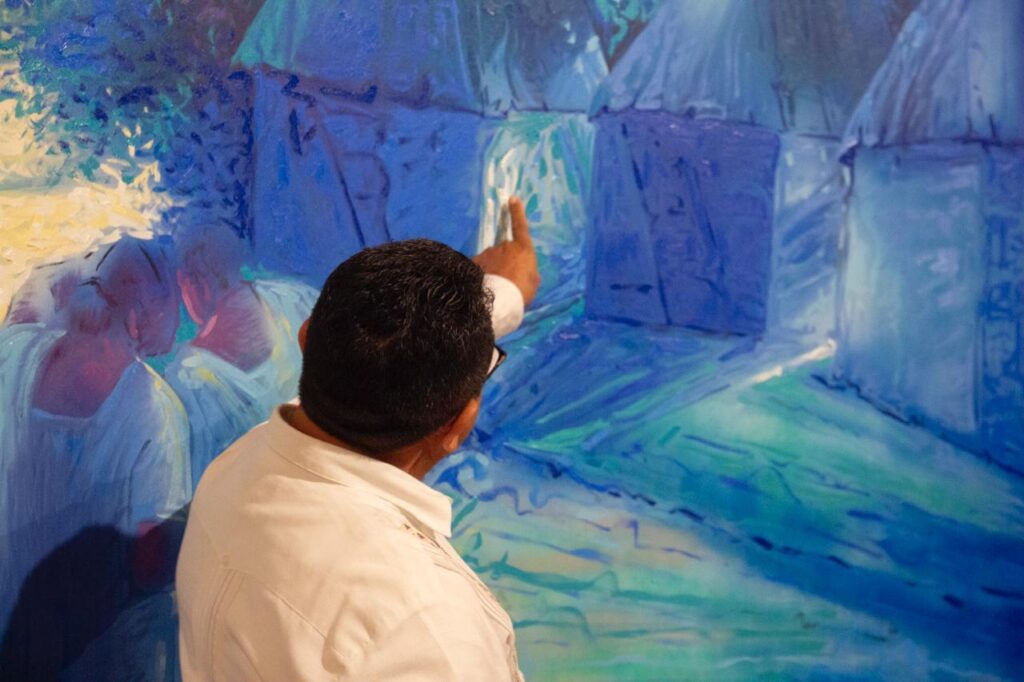 Inaugura López Birlain la muestra Atrapando Luces en el MAQRO